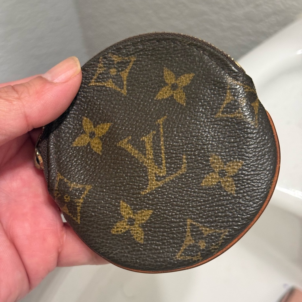 Louis Vuitton Monogram Round Coin Pouch - Brown/Gold vintage rare purse - Picture 5 of 8